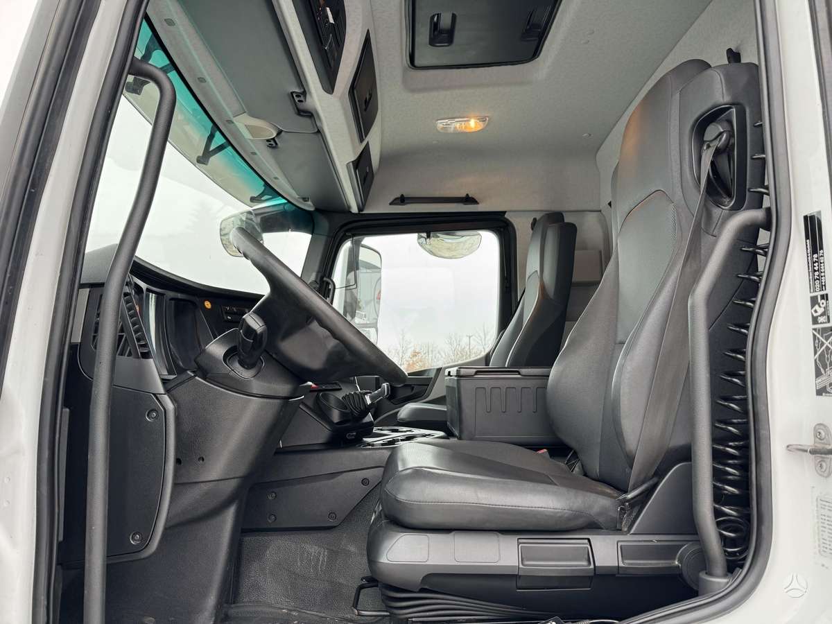 Mercedes-Benz 1840, no sleeping space