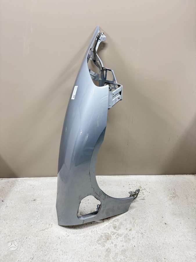 Porsche Taycan spārni