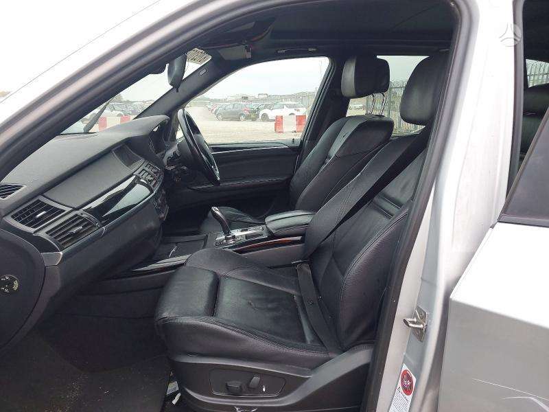 BMW X5 dalimis