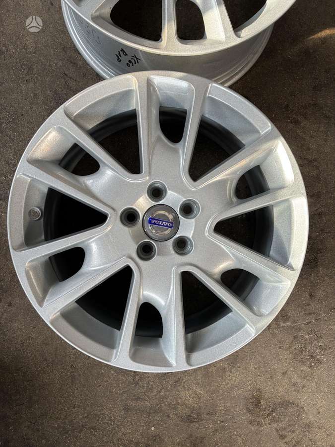 Volvo Xc60, light alloy, R18