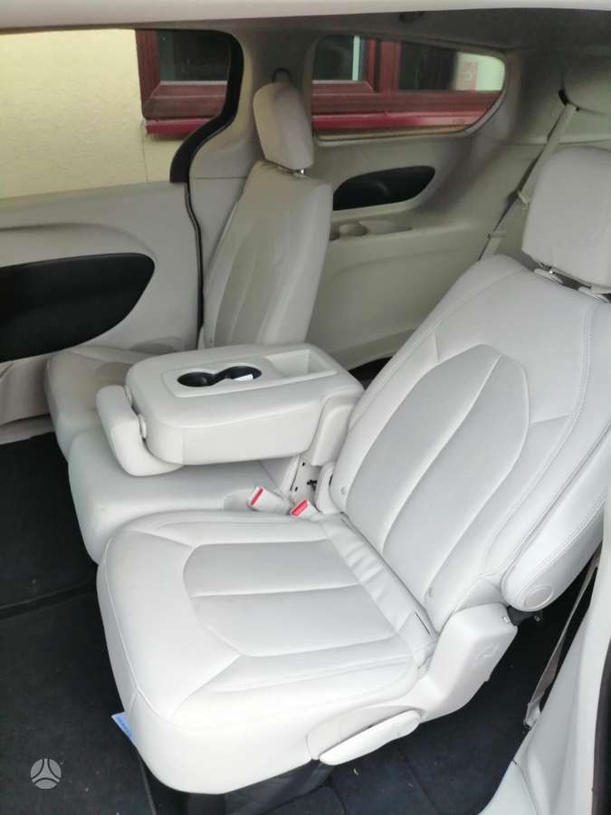 Chrysler Pacifica, 3.6 l., Минивэн