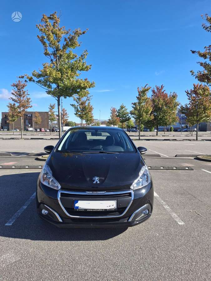 Peugeot 208 - 4