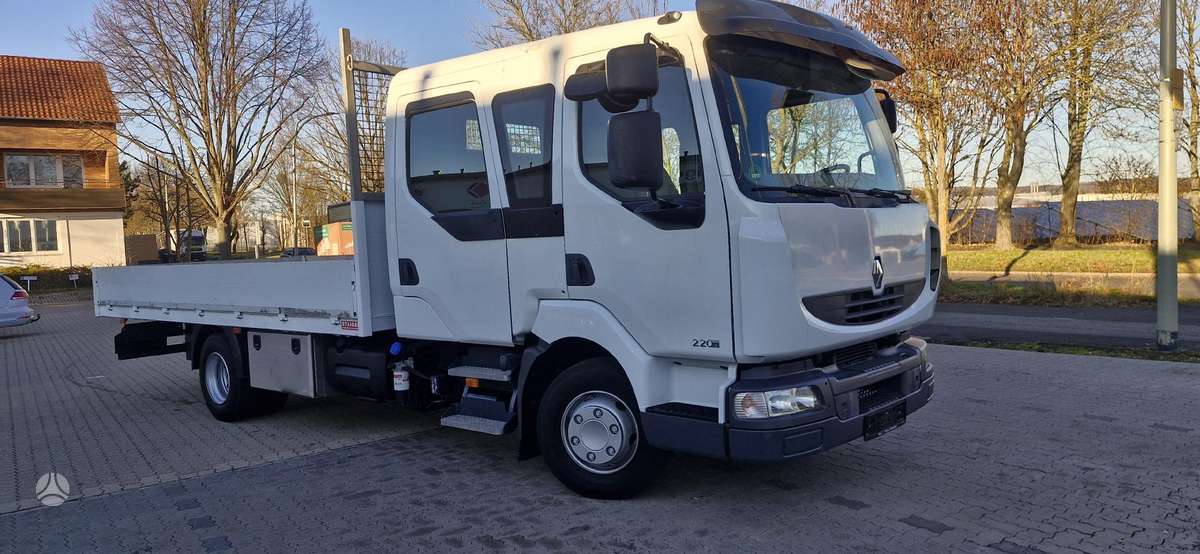 Renault Midlum, сдвоенная кабина