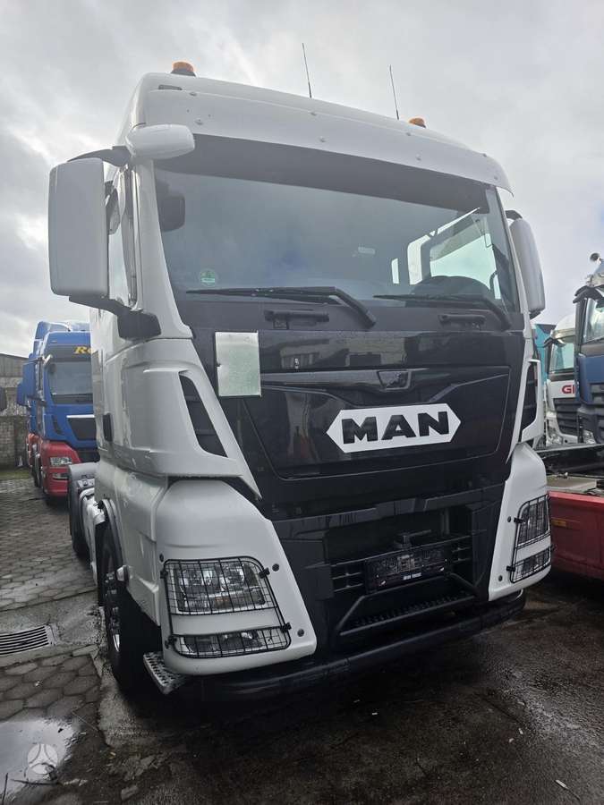 MAN Tg.18.500, single sleeper