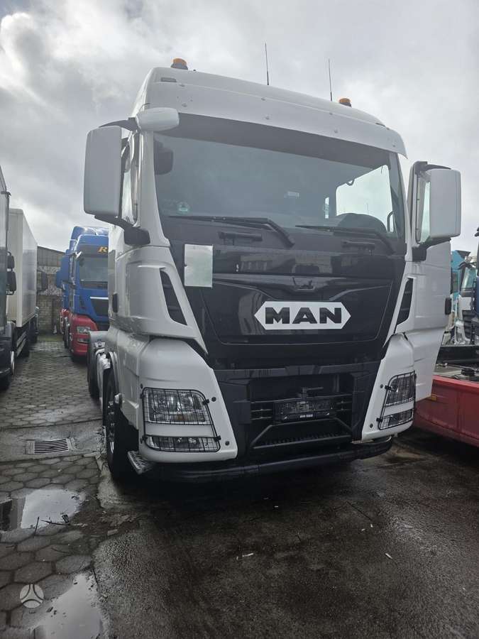 MAN Tg.18.500, single sleeper