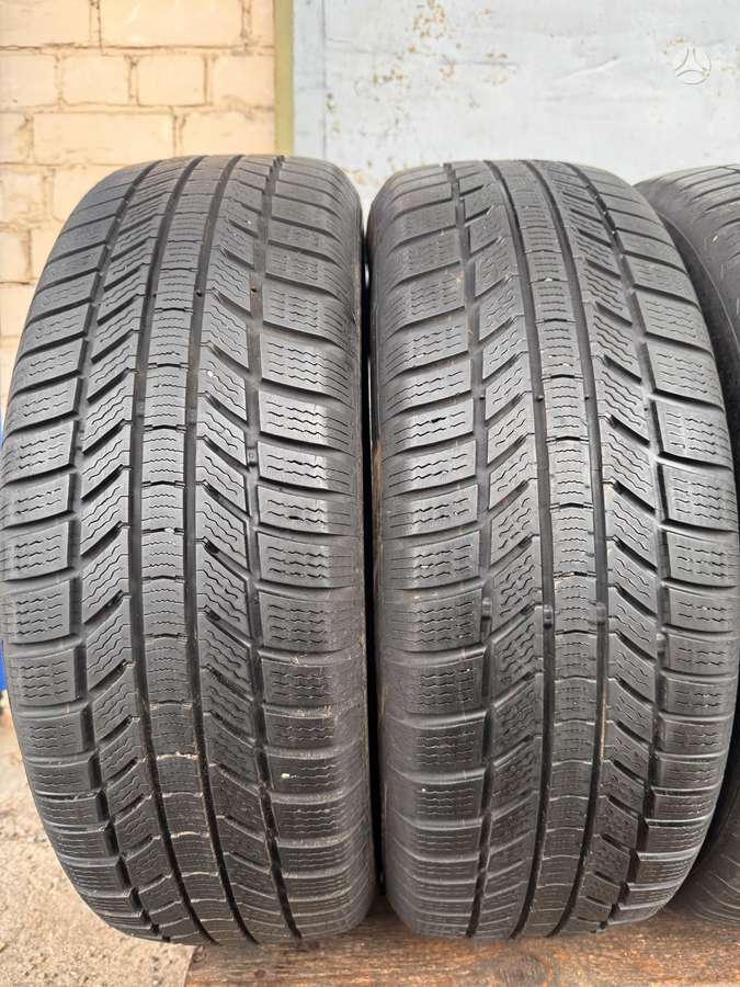 Continental TS870P, universalios 215/60 R17