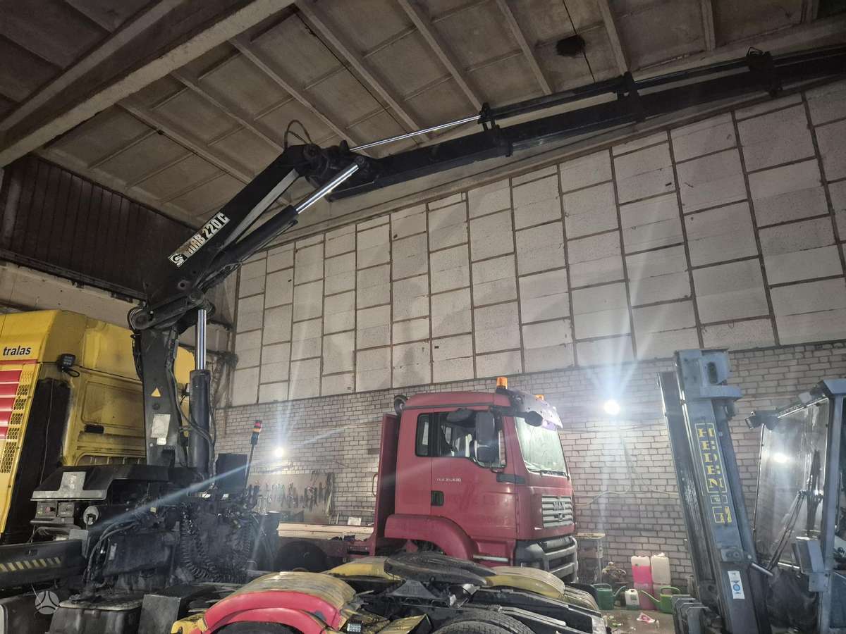 HIAB 220 5 teleskopai, cranes / grapples