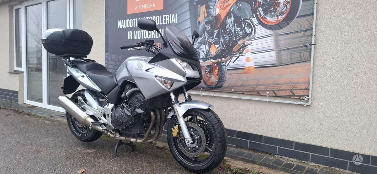 Honda CBF 600cc, street / classic
