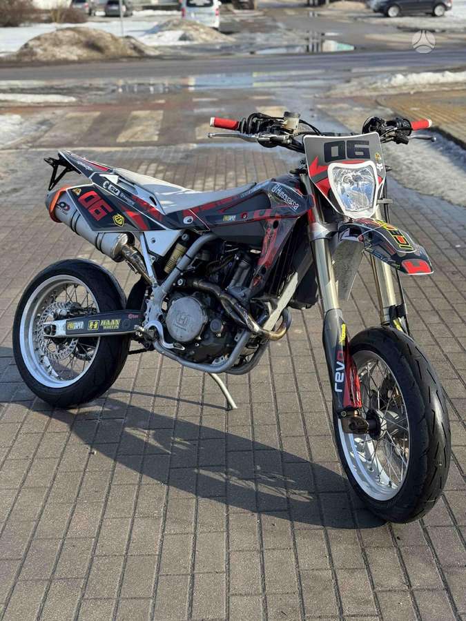 Husqvarna SMR 450cc, supermoto