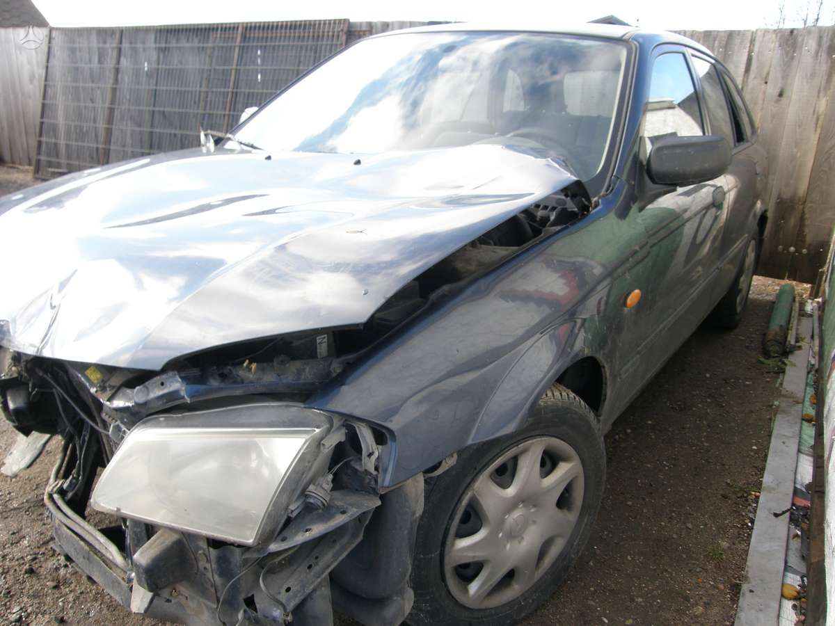 Mazda 323