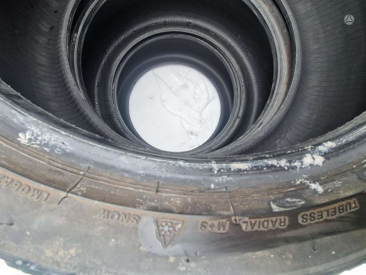 Bridgestone Blizzak, зимние 275/40 R22