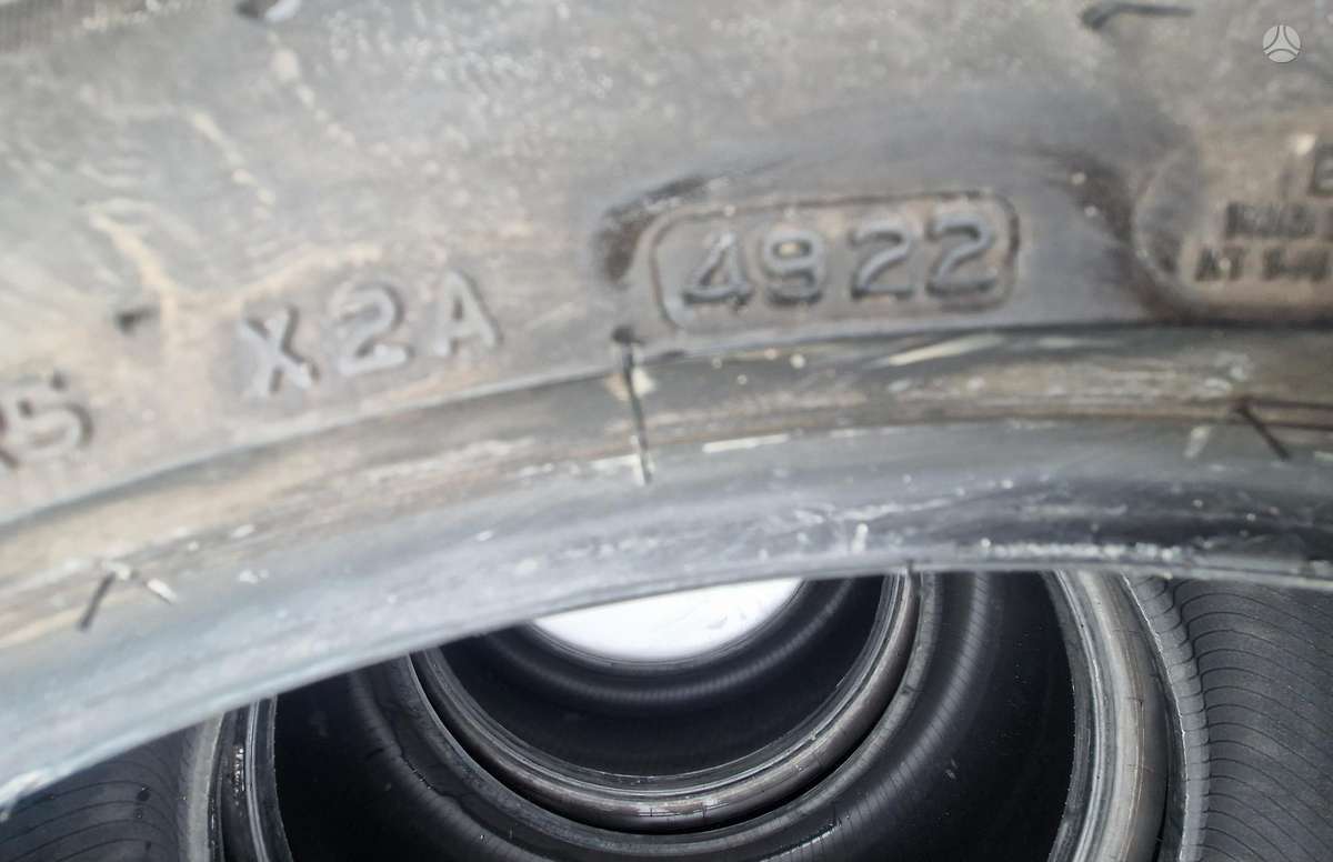 Bridgestone Blizzak, зимние 275/40 R22