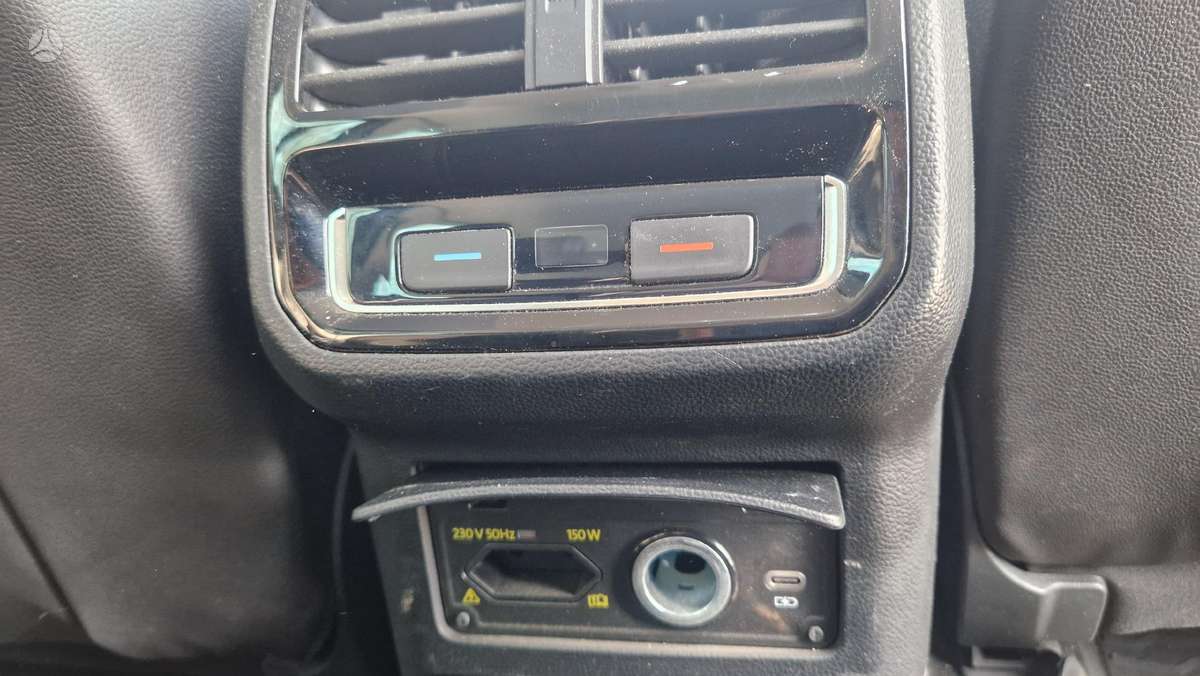 Volkswagen Passat Alltrack - 12
