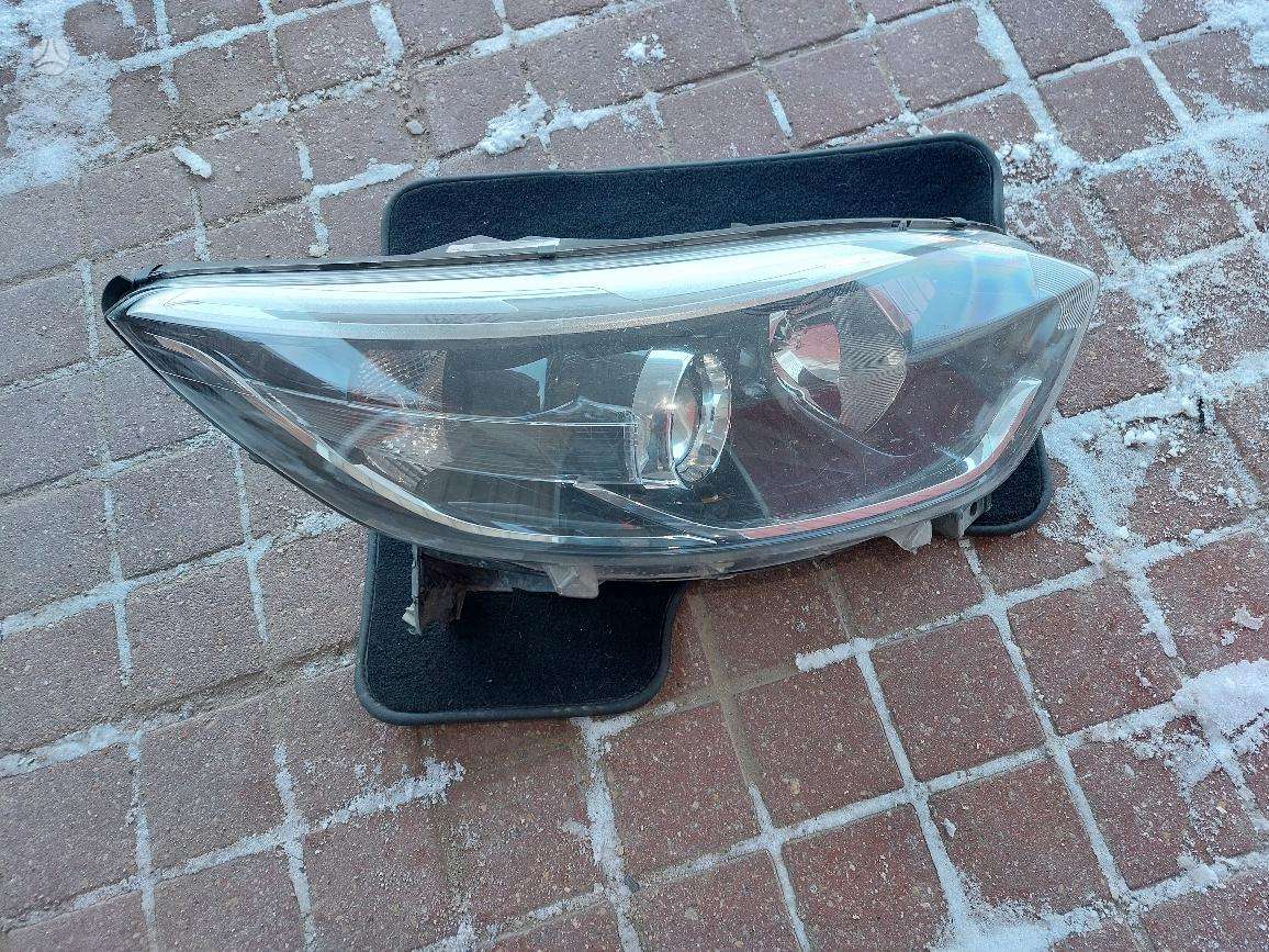 Renault Captur lights
