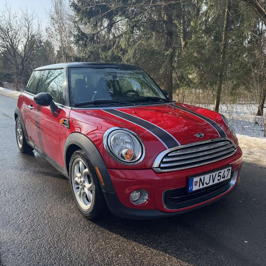 Mini Cooper, 1.6 l., hatchback