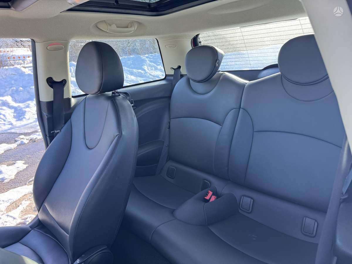 Mini Cooper, 1.6 l., Хэтчбек