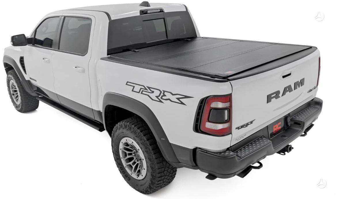 Dodge Ram крышка багажника/капот