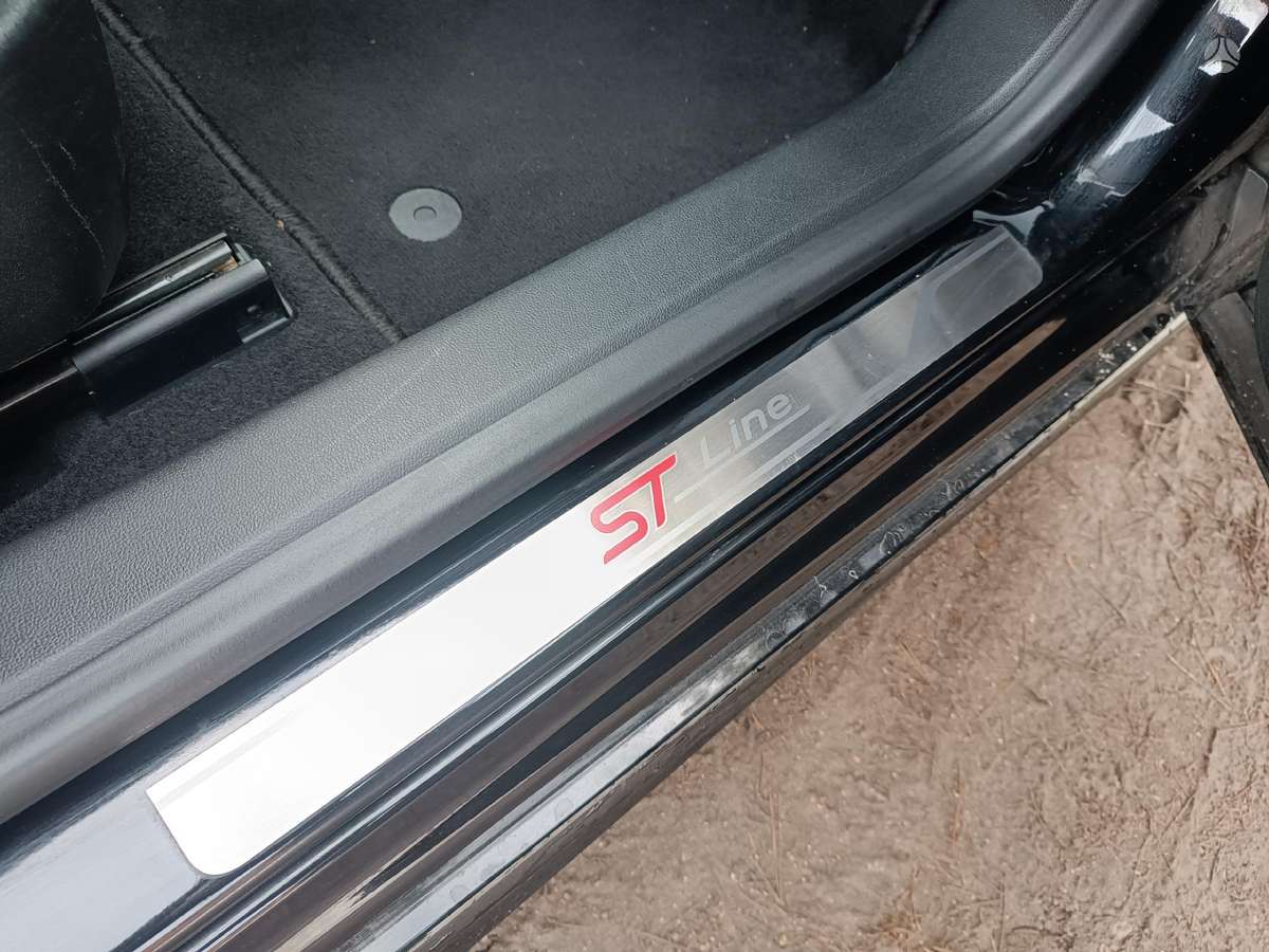 Ford Focus, 1.0 l., hatchback