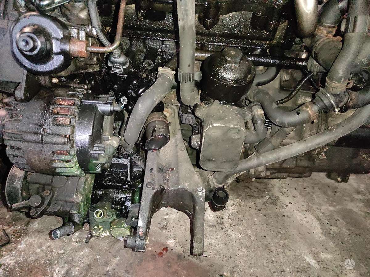 Volkswagen Transporter Tik variklis ir dėžė caa kodas