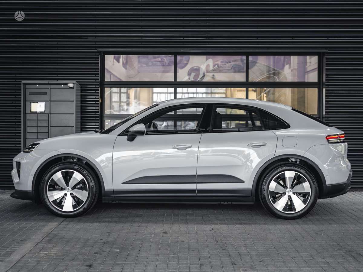Porsche Macan, 100 kWh, visurgājējs / krosovers