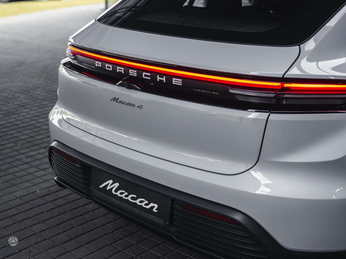 Porsche Macan, 100 kWh, visurgājējs / krosovers