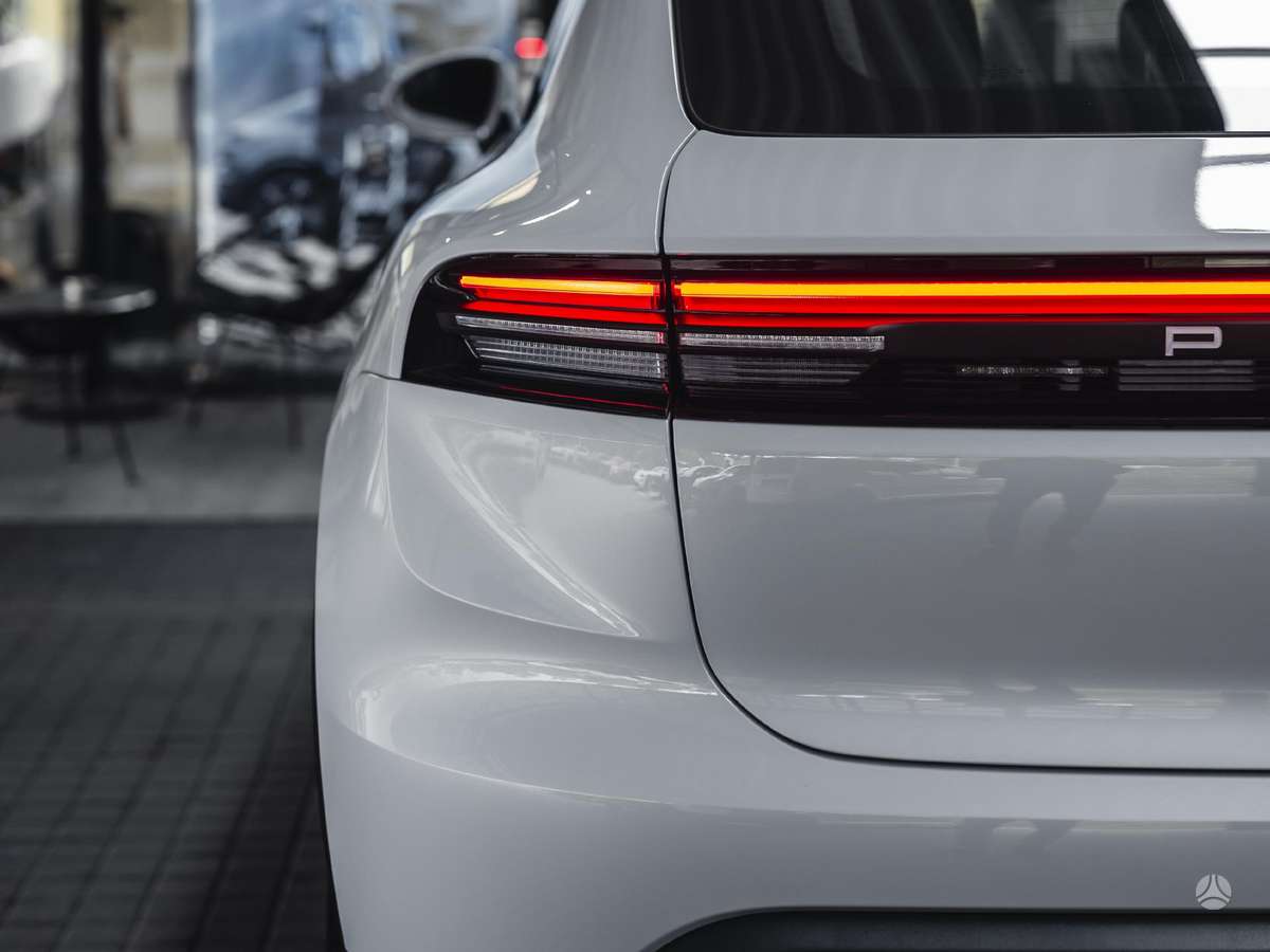 Porsche Macan, 100 kWh, visurgājējs / krosovers