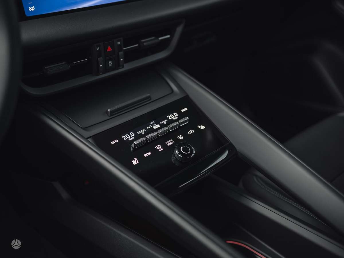 Porsche Macan, 100 kWh, visurgājējs / krosovers