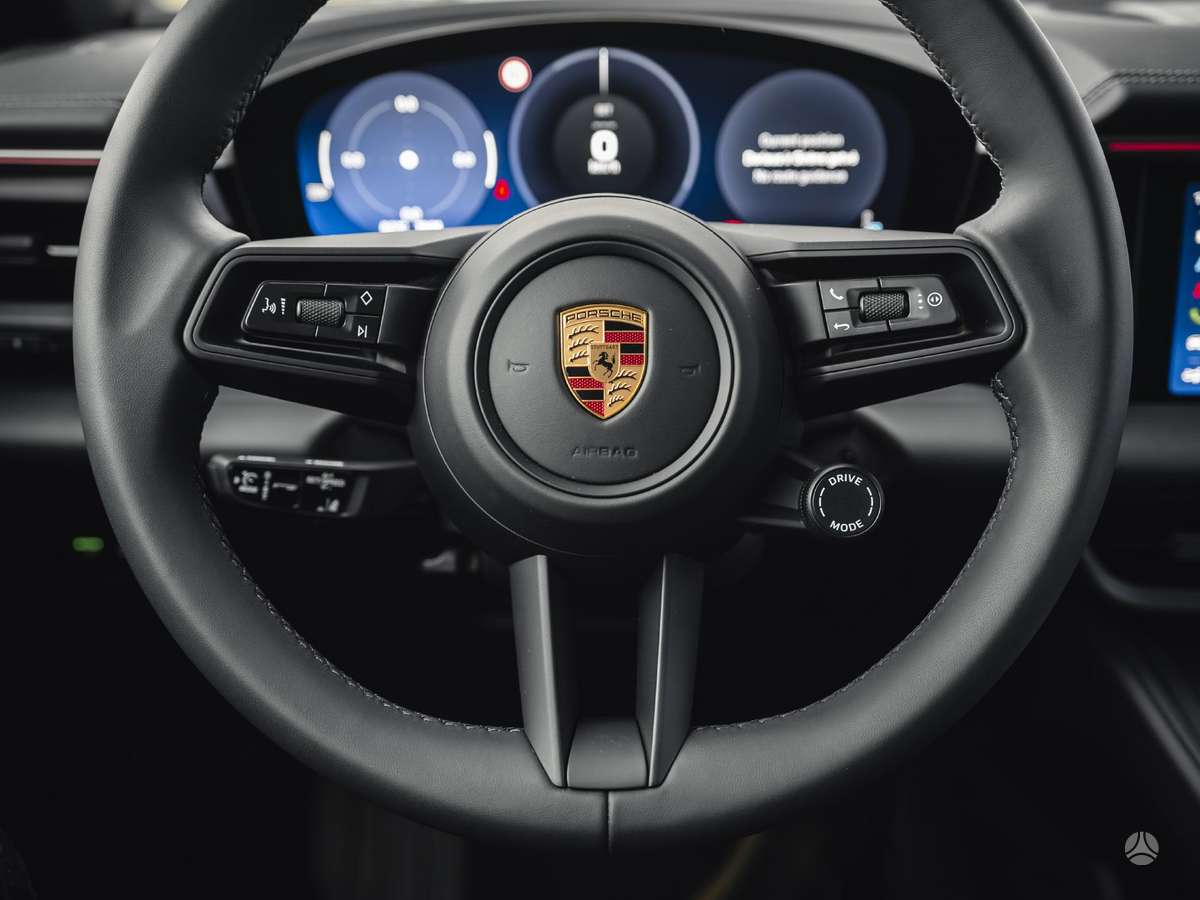 Porsche Macan, 100 kWh, visurgājējs / krosovers