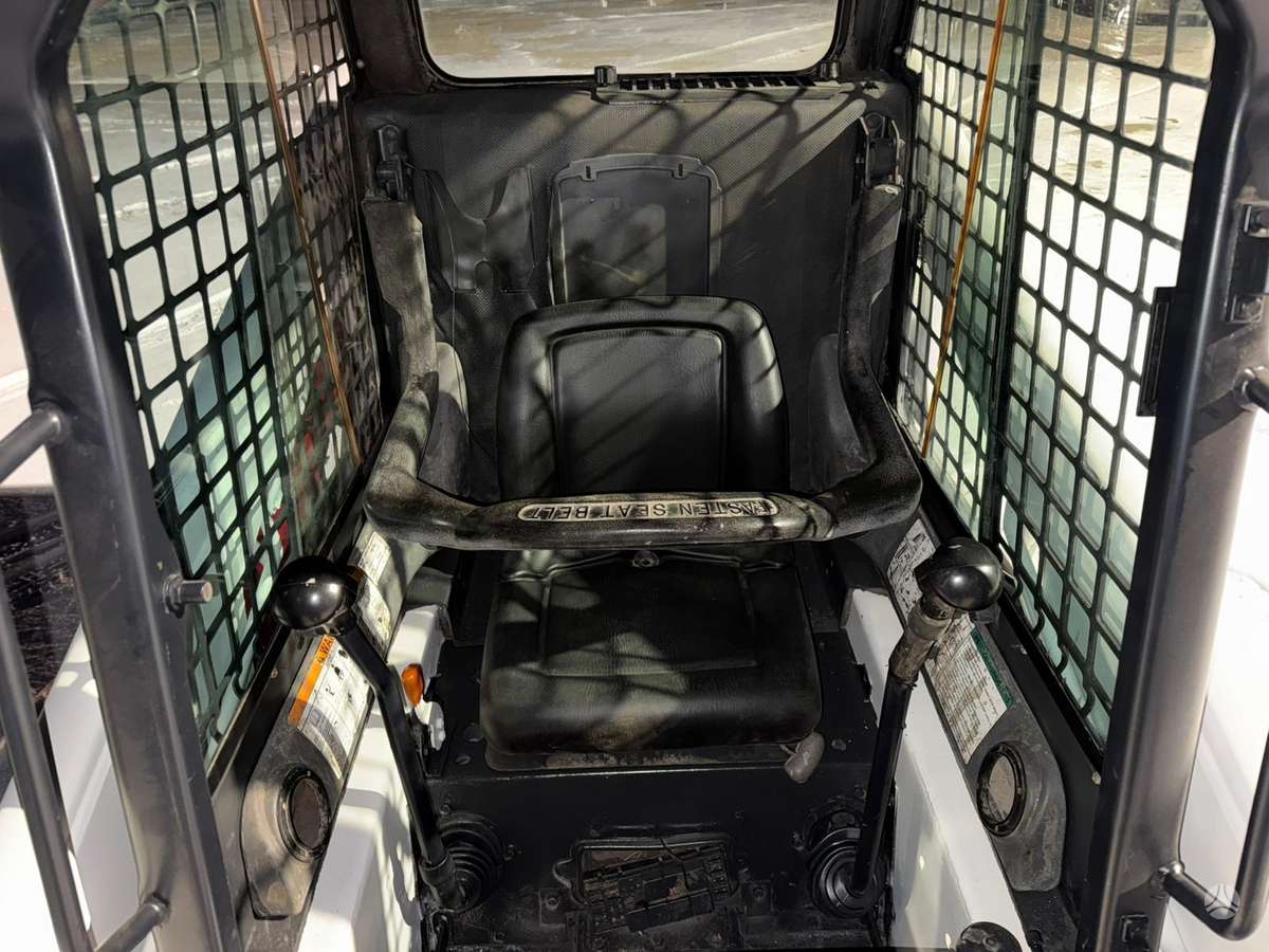 Bobcat S130 CE&EPA, mini krautuvai