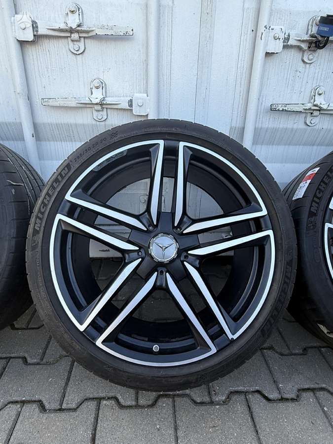 Mercedes-Benz E63, light alloy, R20