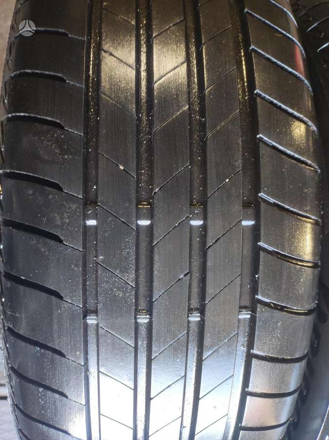 Bridgestone, vasarinės 215/60 R17