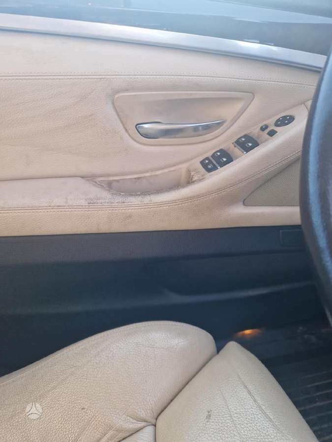 BMW 550, 4.4 l., Седан
