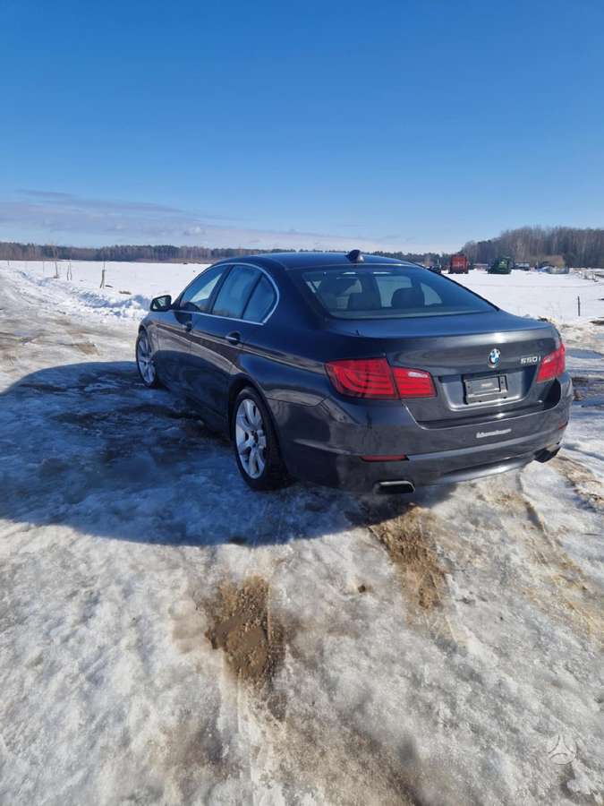 BMW 550, 4.4 l., Седан