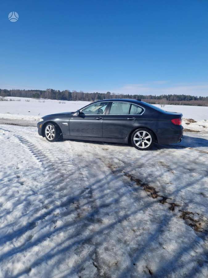 BMW 550, 4.4 l., Седан