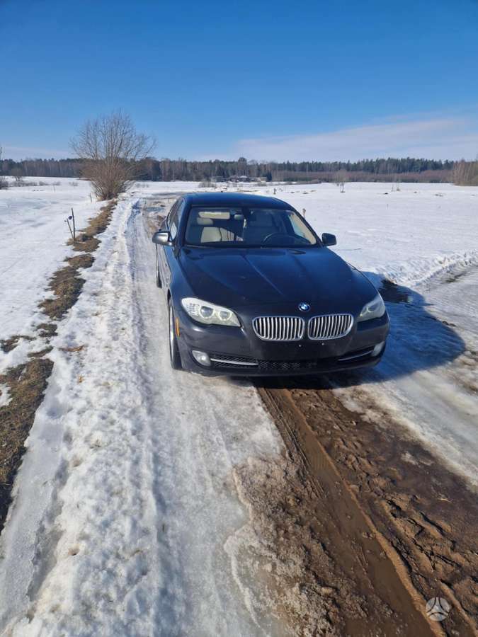 BMW 550, 4.4 l., Седан