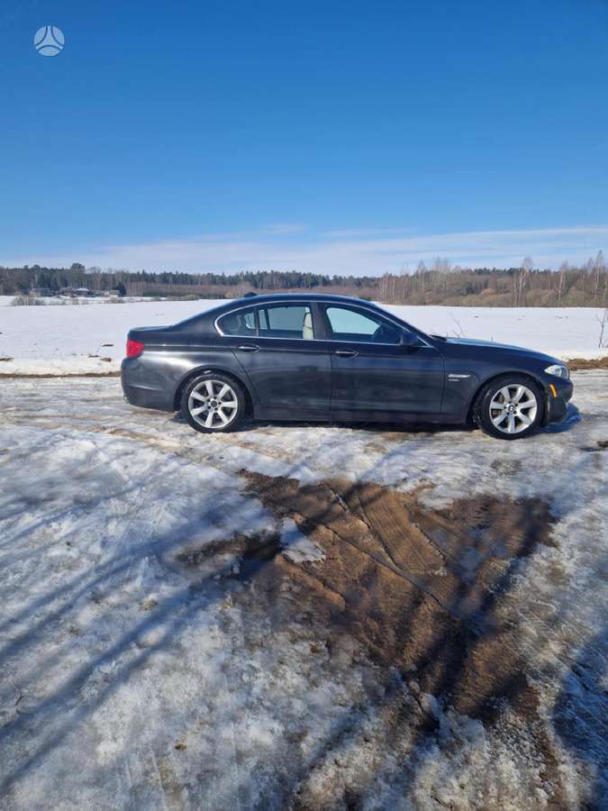 BMW 550, 4.4 l., Седан