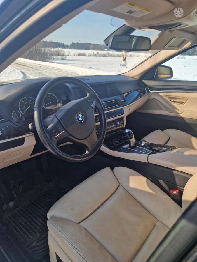 BMW 550, 4.4 l., Седан