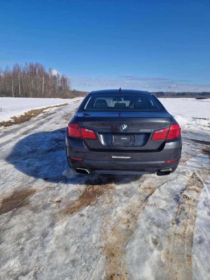 BMW 550, 4.4 l., Седан