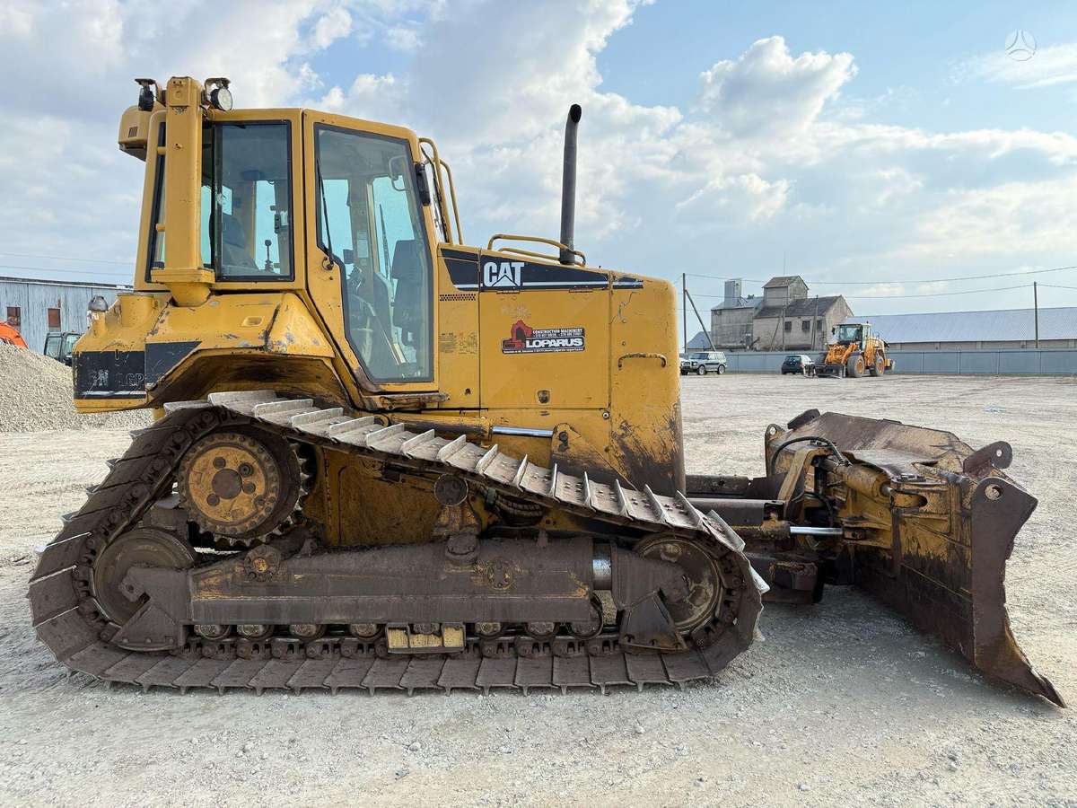Caterpillar D5N LGP, бульдозеры