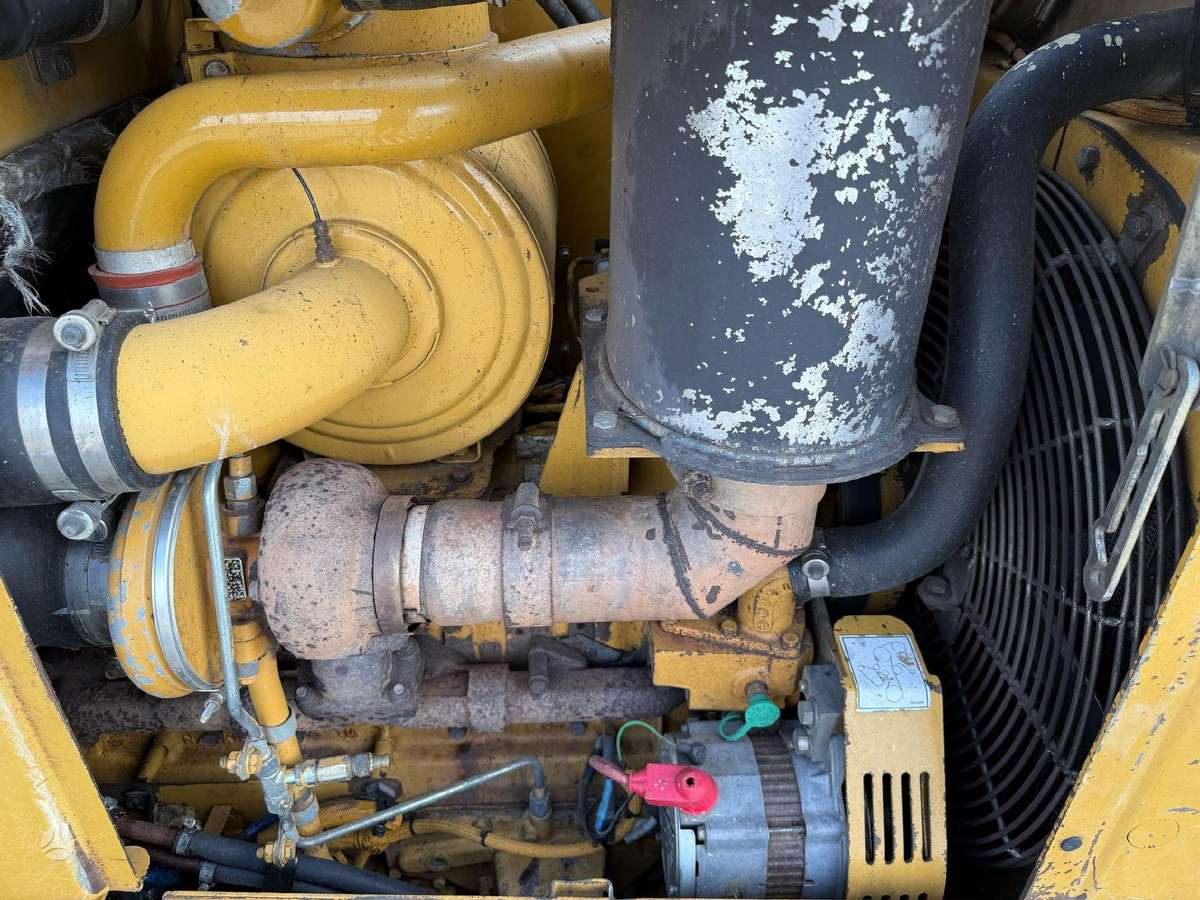 Caterpillar D5N LGP, бульдозеры