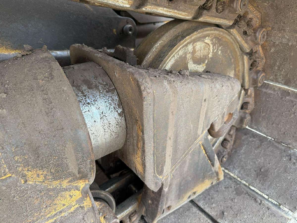 Caterpillar D5N LGP, бульдозеры