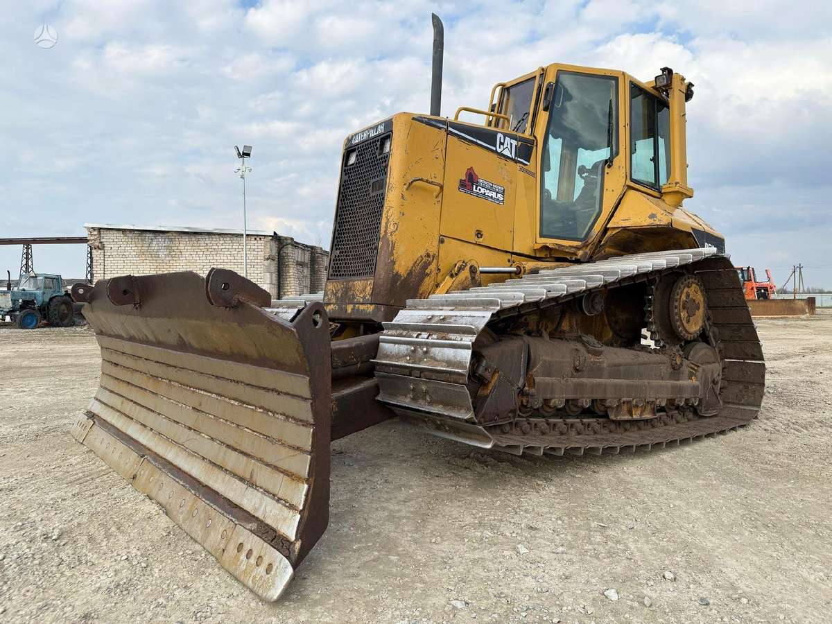 Caterpillar D5N LGP, бульдозеры
