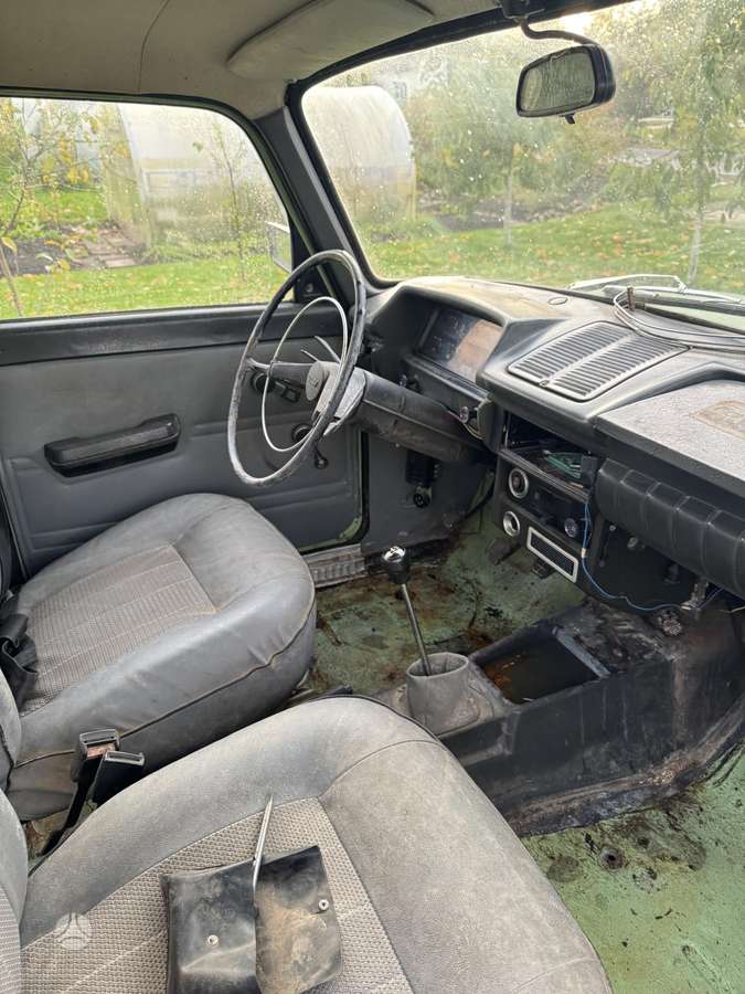 Moskvich 412, Седан