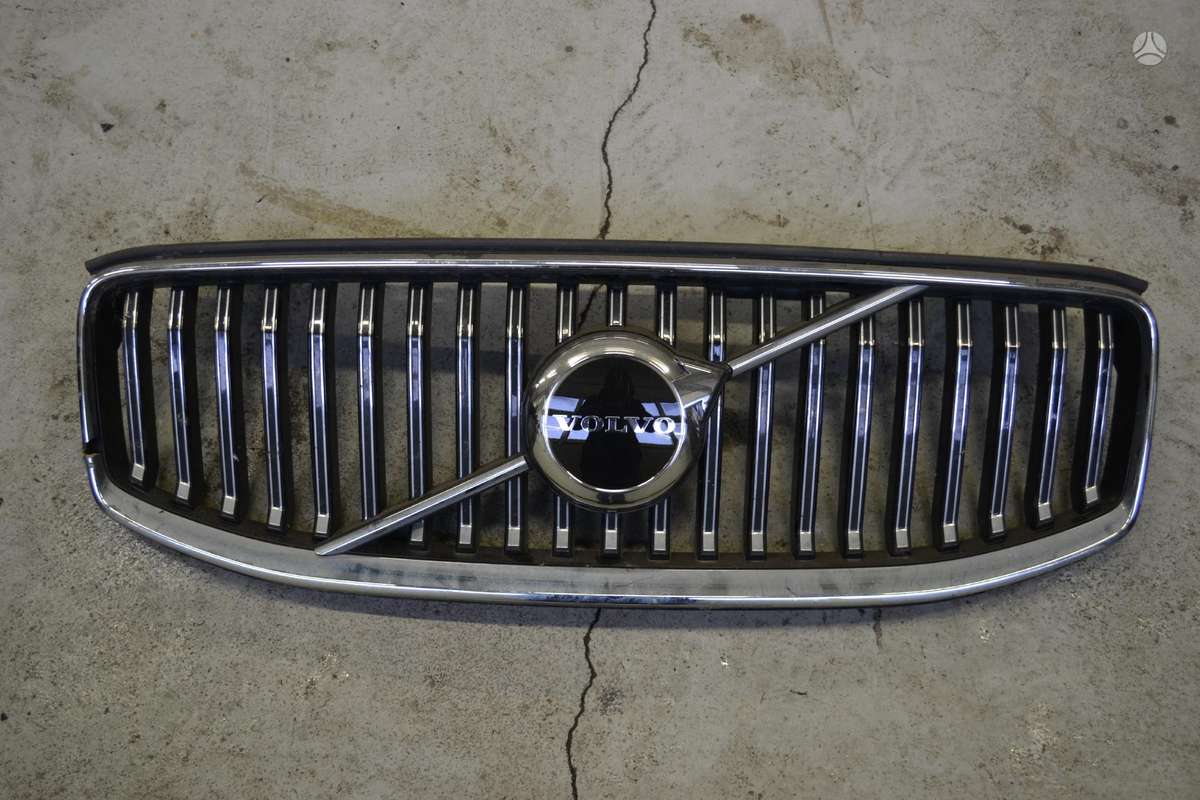 Volvo XC60 radiatora režģis