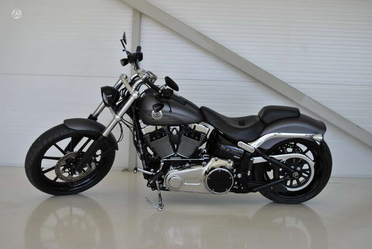 Harley-Davidson BREAKOUT 1688cc, choppers / cruisers / custom