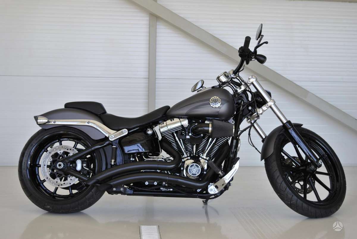 Harley-Davidson BREAKOUT 1688cc, чопперы / круизеры / custom