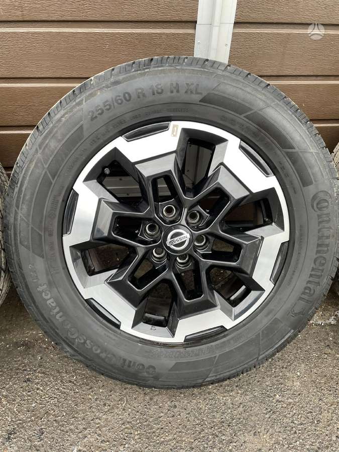 Nissan Navara, light alloy, R18
