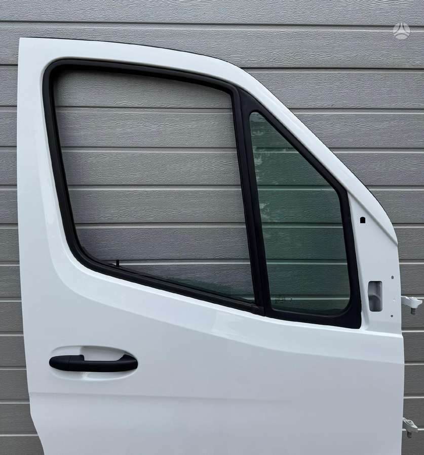 Mercedes-Benz Sprinter, preču