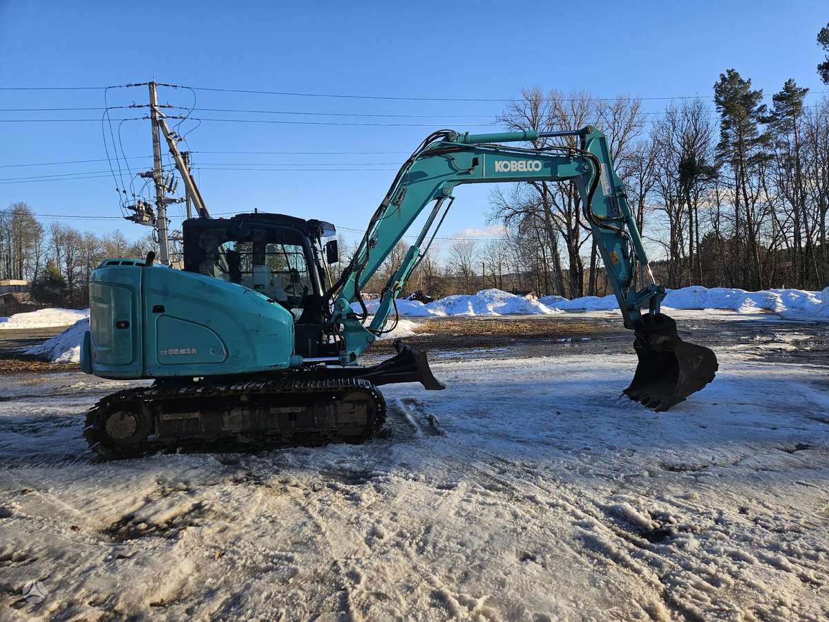 Kobelco SK85, ekskavatori