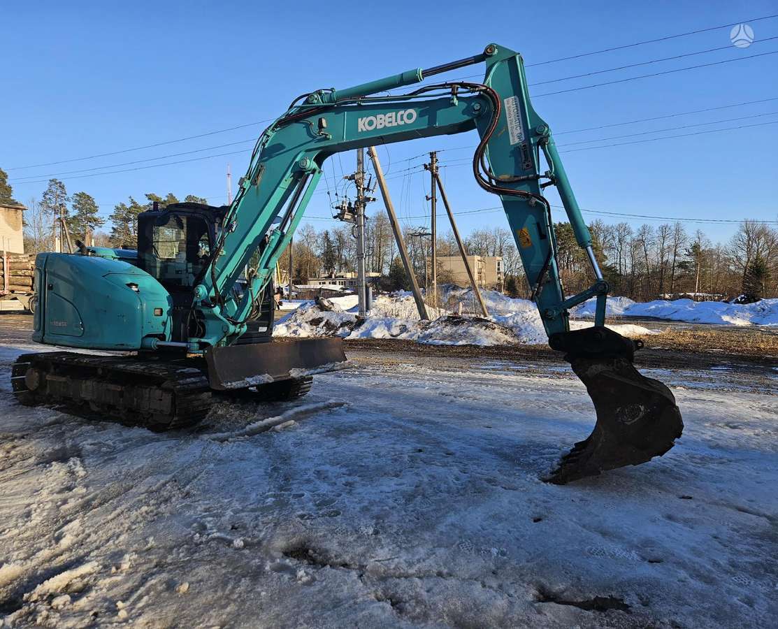 Kobelco SK85, ekskavatori